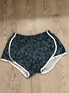 ANN MASHBURN Navy and Green Leaf-Print Sleep Shorts with White Trim